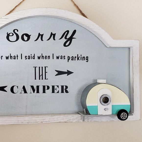 Wood painted 3D Camper sign - Picture 3 of 3